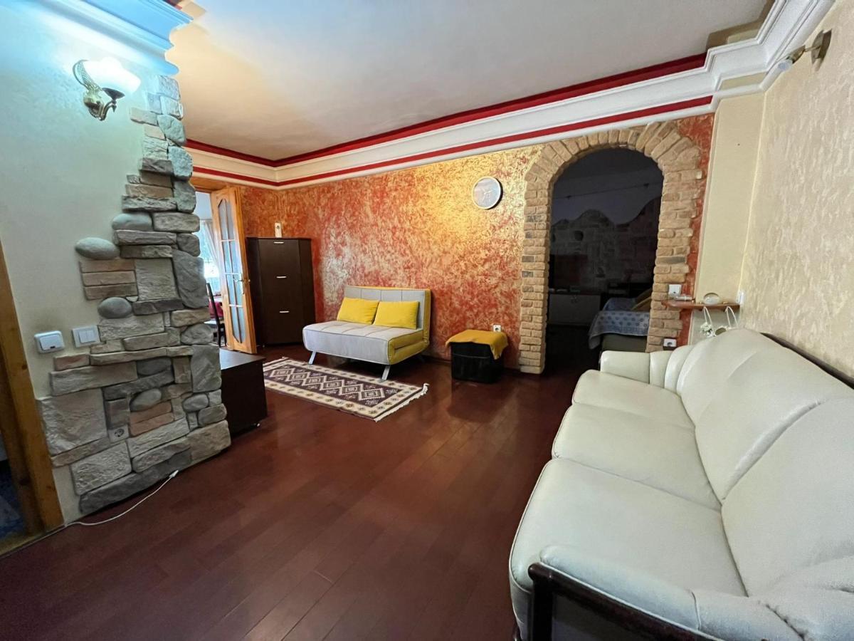 Apartament Central Targu Neamt ภายนอก รูปภาพ