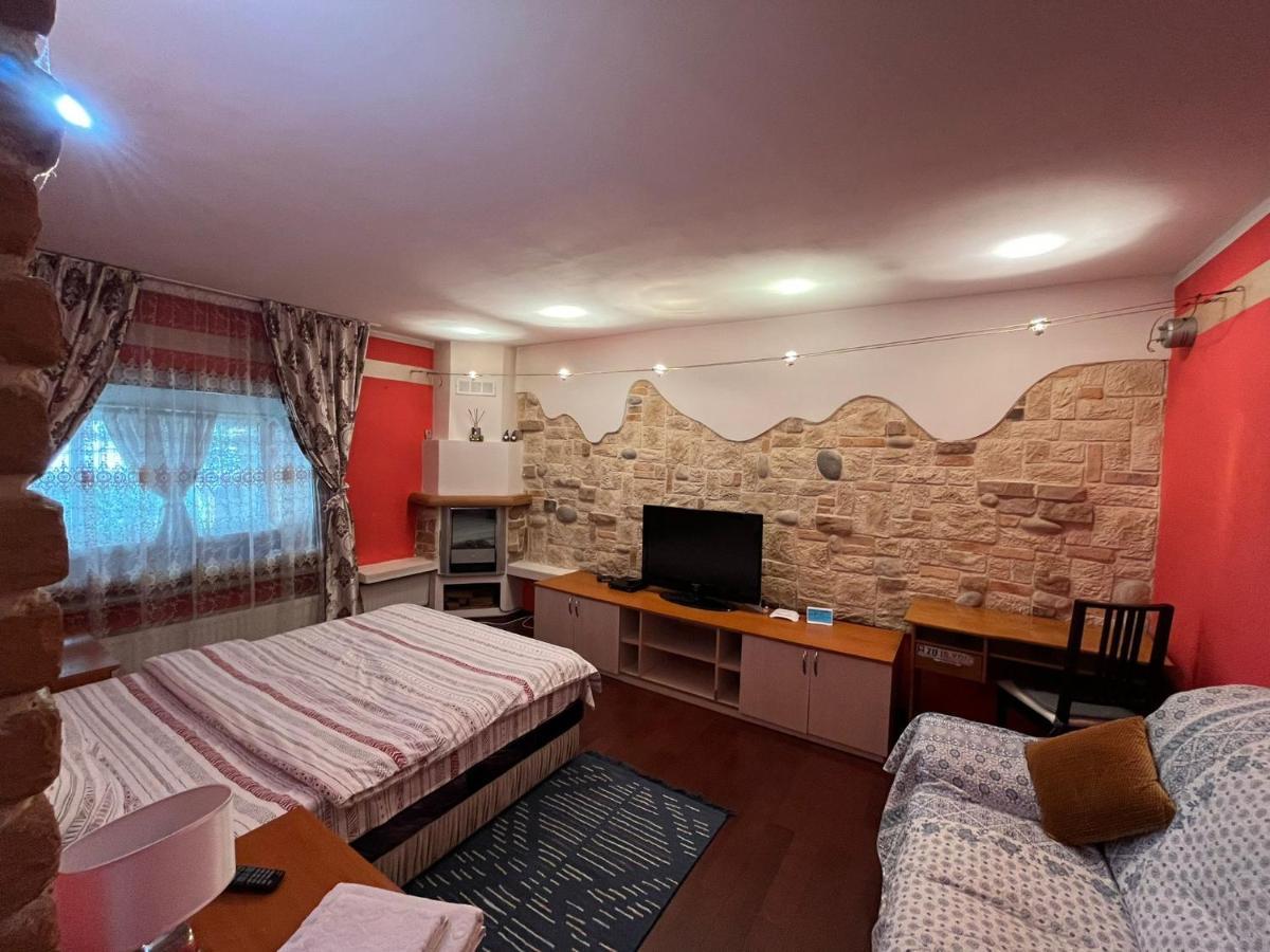 Apartament Central Targu Neamt ภายนอก รูปภาพ
