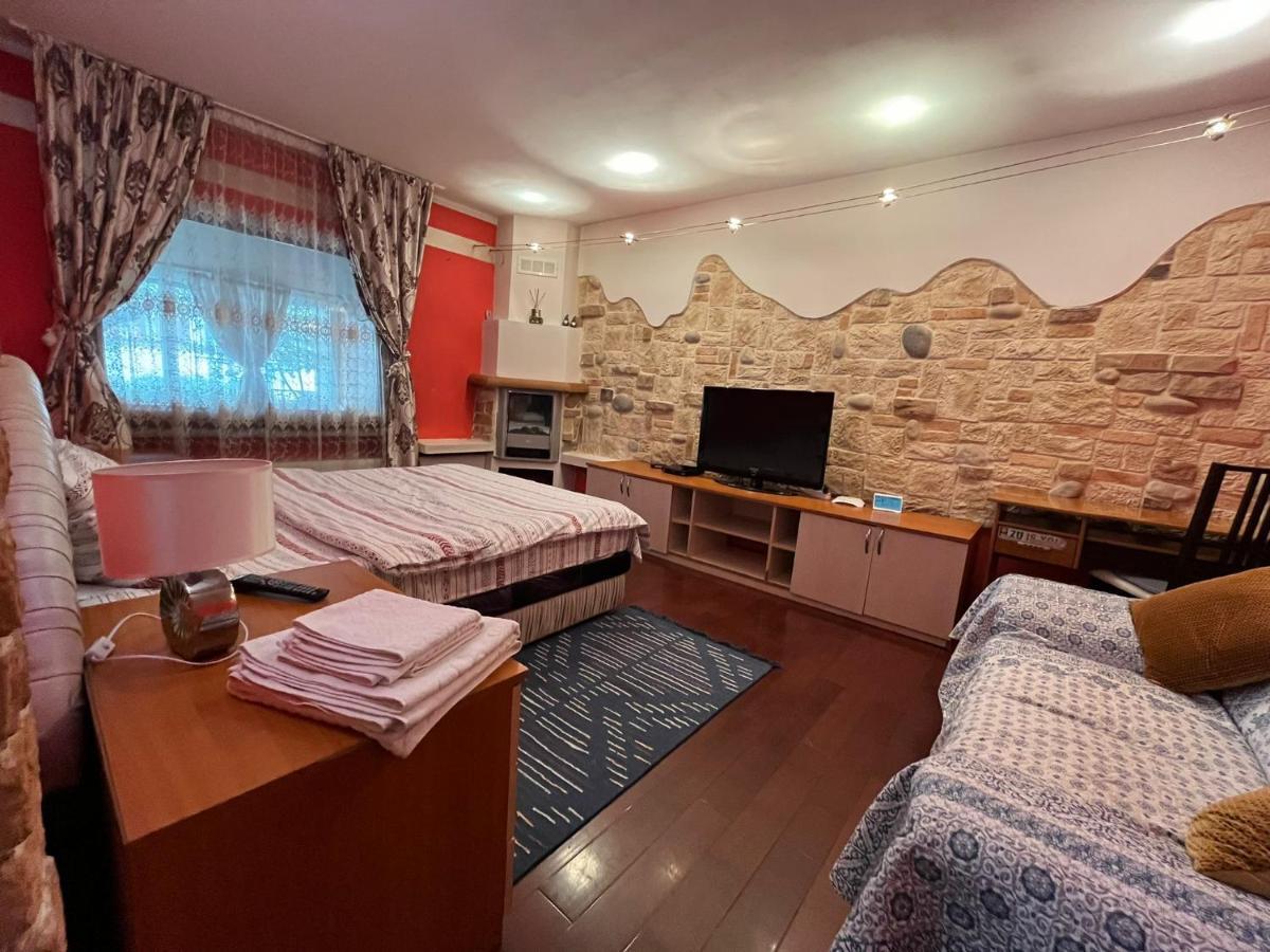 Apartament Central Targu Neamt ภายนอก รูปภาพ